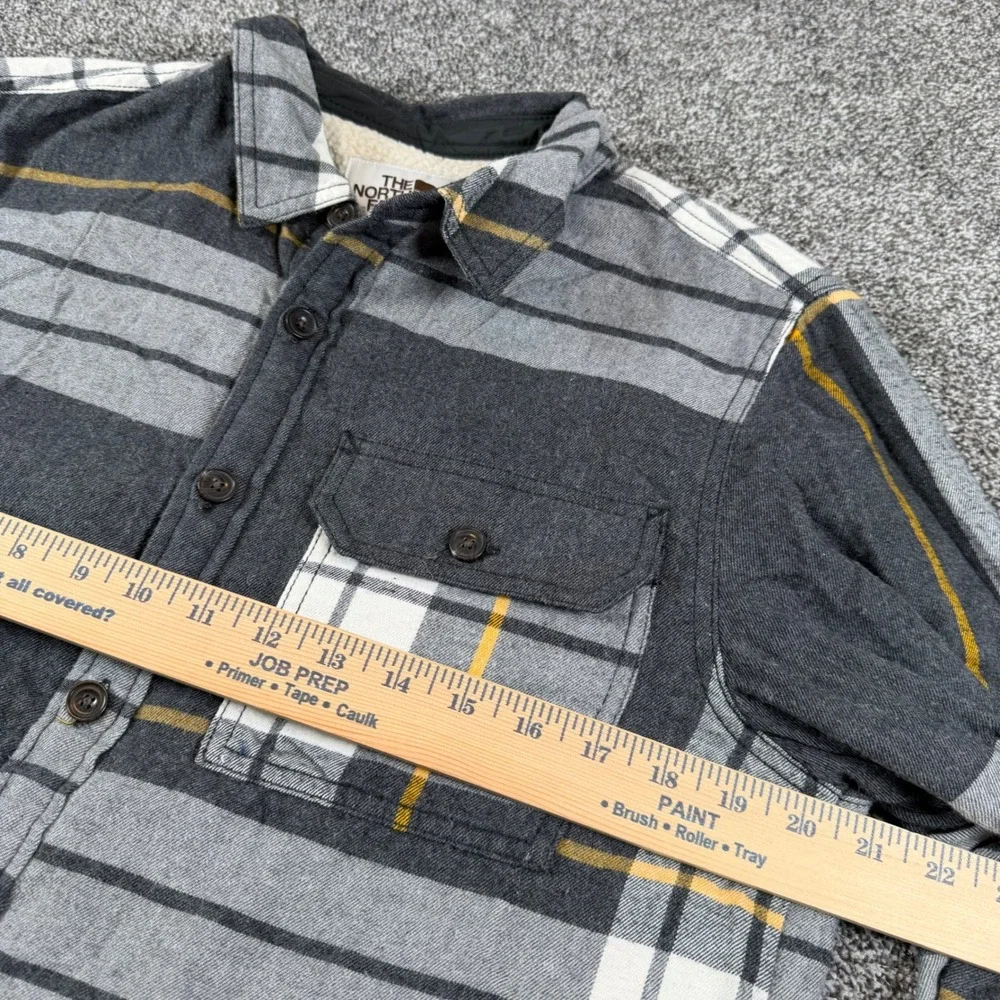 The North Face Campshire Shirt Jacket Men Medium Gray Plaid Sherpa Lined Shacket